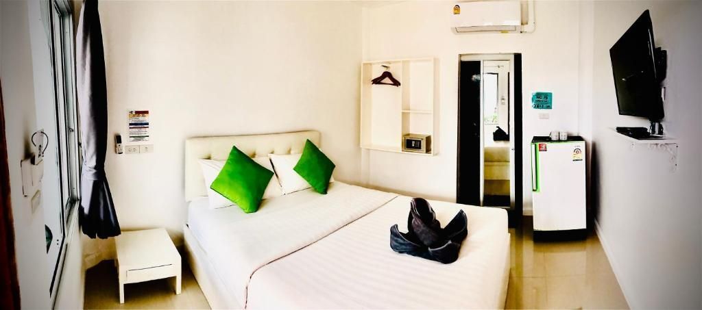 Koh Larn White House