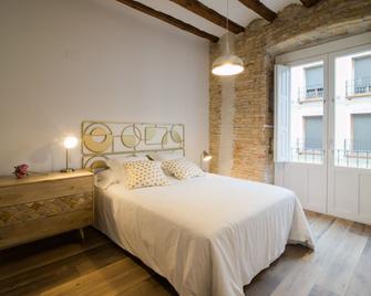 Primero C - 1 C - Apartamentos Almada - Plaza Del Pilar - Saragossa - Schlafzimmer