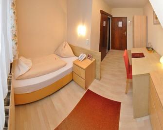 Hotel Zlami - Holzer - Klagenfurt - Bedroom