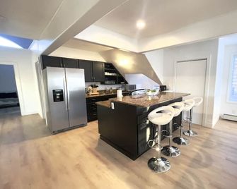 Penthouse In Heart Of Capitol Hill , Uptown - Denver - Cocina