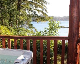 Ucluelet/Ocean/Romantic Cove room - deck & hot-tub - Ucluelet - Balkón