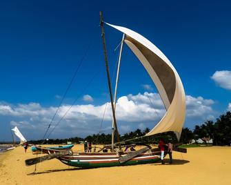 Sea Breeze Deluxe Inn - Negombo - Playa