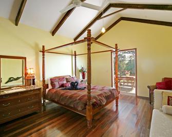 Noosa Avalon Farm Cottages - Pomona - Habitación