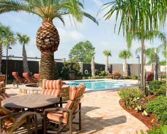 Hampton Inn by Hilton Baton Rouge-I-10 & College Dr. - באטון רוז' - בריכה