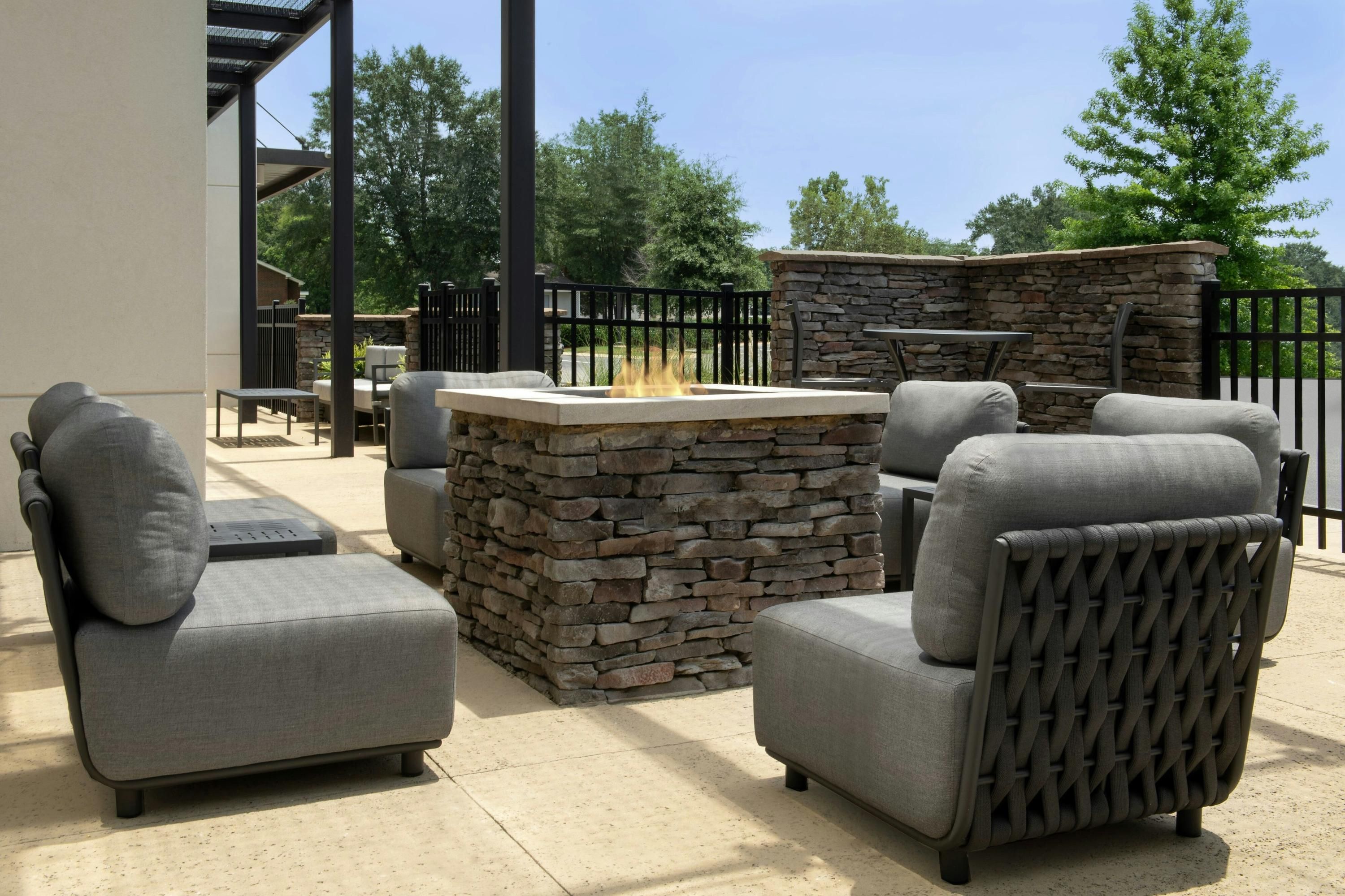 SpringHill Suites by Marriott Tuscaloosa - טוסקלוסה - פטיו