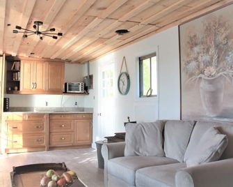 Woodfire Lake Cabin, Sky Lake Retreat. Sleep 2 People - South Bruce Peninsula - Sala de estar