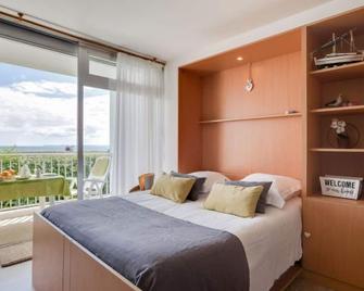 Studio Les Trois Iles-6 by Interhome - Quiberon - Schlafzimmer