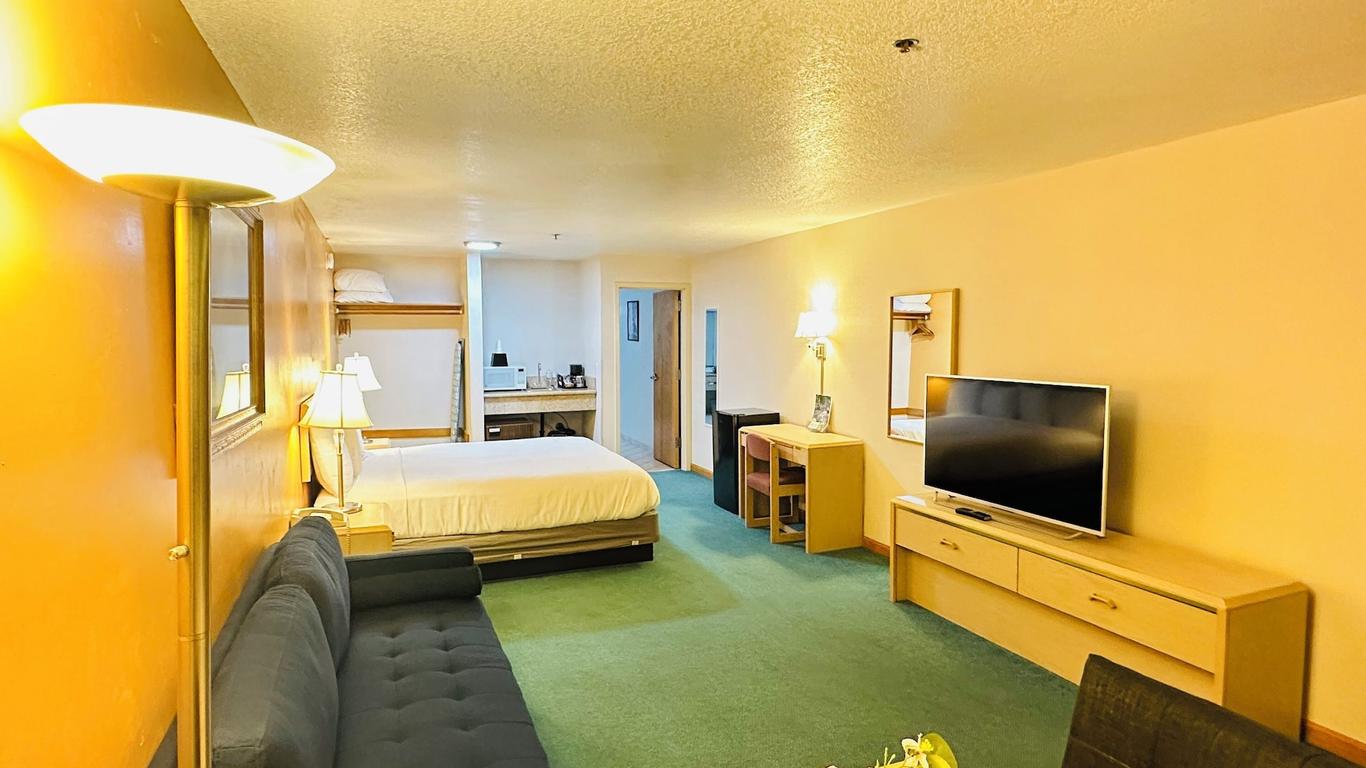 Timberland Inn & Suites