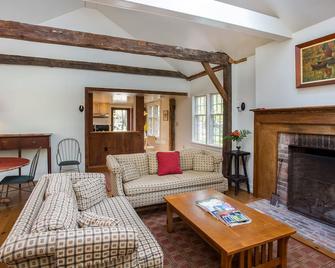 Beautiful Period Home in the Berkshires - Egremont - Sala de estar