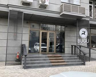 Bugu Hotel Bishkek - Biskek - Edificio