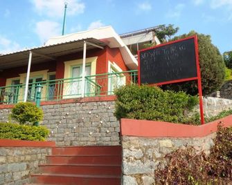 The Sirmour Retreat - Nāhan - Edificio
