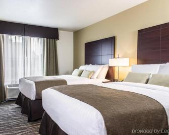 Cobblestone Hotel & Suites - Newton - Newton - Bedroom