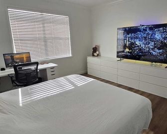 West Palm Beach/Rent W Palm Beach - ווסט פאלם ביץ' - חדר שינה