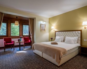 Opus Villa - Sinaia - Bedroom