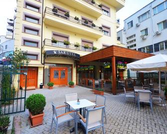 Sar'Otel Boutique Hotel - Tirana - Binnenhof