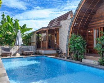 Pondok Chesia By The Loka - Denpasar - Pool