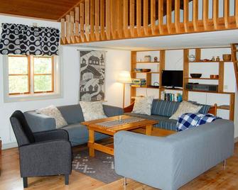 Chalet Harge Sörgård by Interhome - Hammar - Sala de estar
