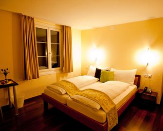 Hotel Goldener Schlüssel - Altdorf - Schlafzimmer