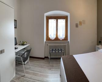 Hotel Mom Assisi - Santa Maria degli Angeli - Bedroom