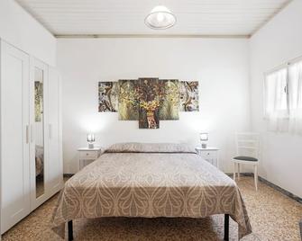 Casa Perla vicino al mare - Massa - Chambre