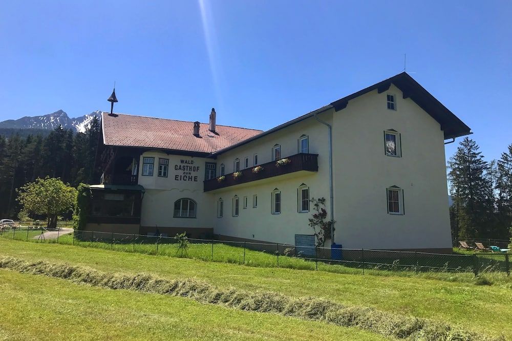 لاندهوتل جاستهوف إيخهوف