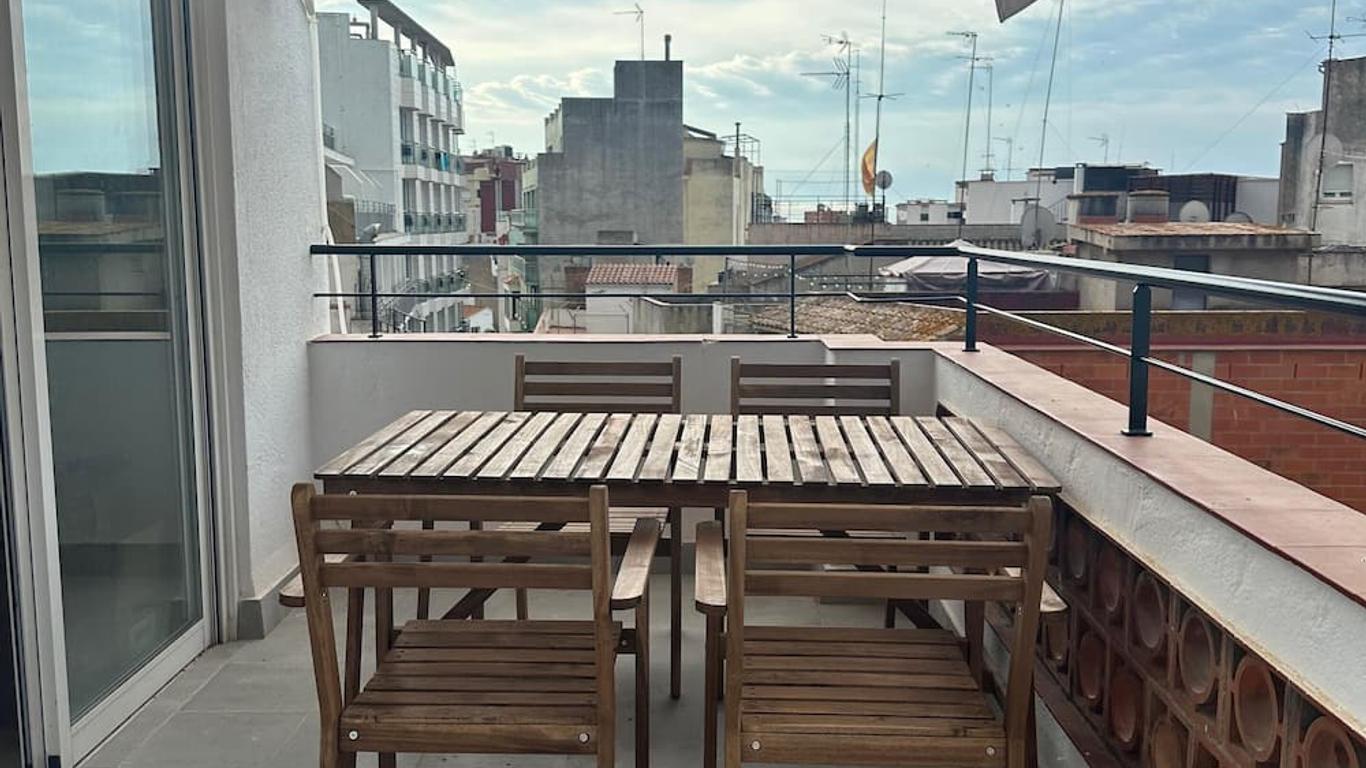 Hostal Y Apartamento Molí De Mar