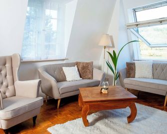 Boutique Apartments in Villa direkt an der Mosel - Brodenbach - Sala de estar