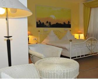 Hotel Alexander - Saint Ingbert - Camera da letto