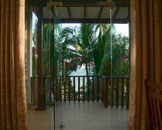 Sea View Tourist Inn - Tangalla - Balcony