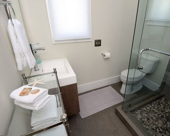 Beautiful High End One Bed / 1 Bath Carriage House - Rosemary Beach