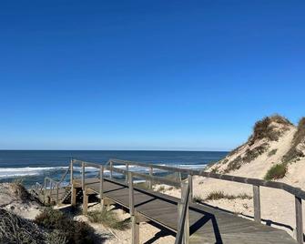 Granny´s Guesthouse - Mira - Strand