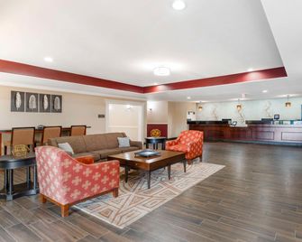 Best Western Plus Burleson Inn & Suites - Burleson - Лоббі