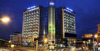 Hotel Yangon - Rangún - Edificio