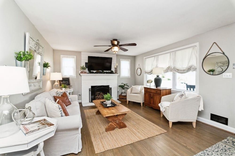 Magnolia Cottage, Charming 3 Bedroom 2 Bath