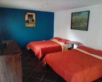 Antique Hotel Boutique Barrio Antiguo - Monterrey - Habitación