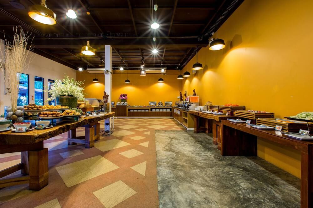 منتجع ناي يانغ بيتش - Sakhu - مطعم