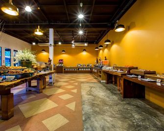 Nai Yang Beach Resort & Spa (Sha Plus+) - Sakhu - מסעדה