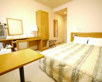 Hotel Route-Inn Jouetsu - Jōetsu - Bedroom