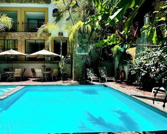Hotel de Mendoza - Guadalajara - Pool