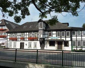 Akzent Hotel Zur Wasserburg - Harpstedt - Edificio