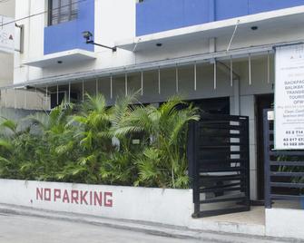 Tarasa Hostel - Pasay