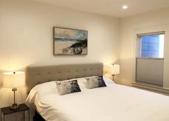 Newly Remodeled 1 BR Apartment in the Heart of Sausalito - Sausalito - Bedroom