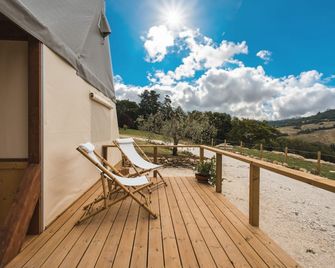 I Sicomori - Seme di Carota - Glamping e appartamenti con piscina a Saturnia - Manciano - Balcony