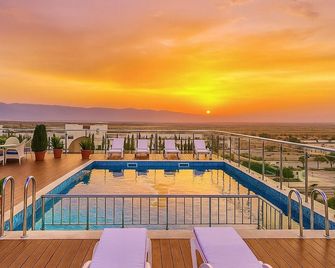 فندق صلالة الدولي - صلالة - حوض السباحة