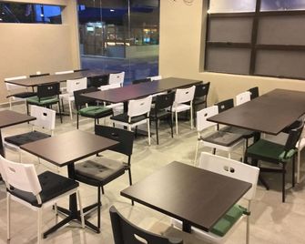 Talents Motor Park Hotel - Klang - Restaurant