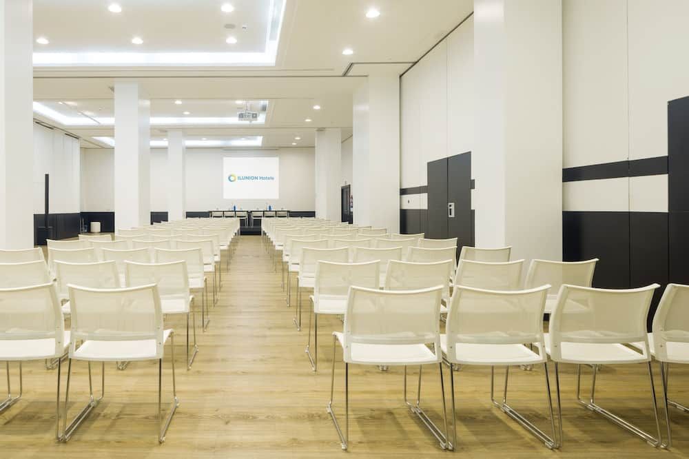 Ilunion Suites Madrid