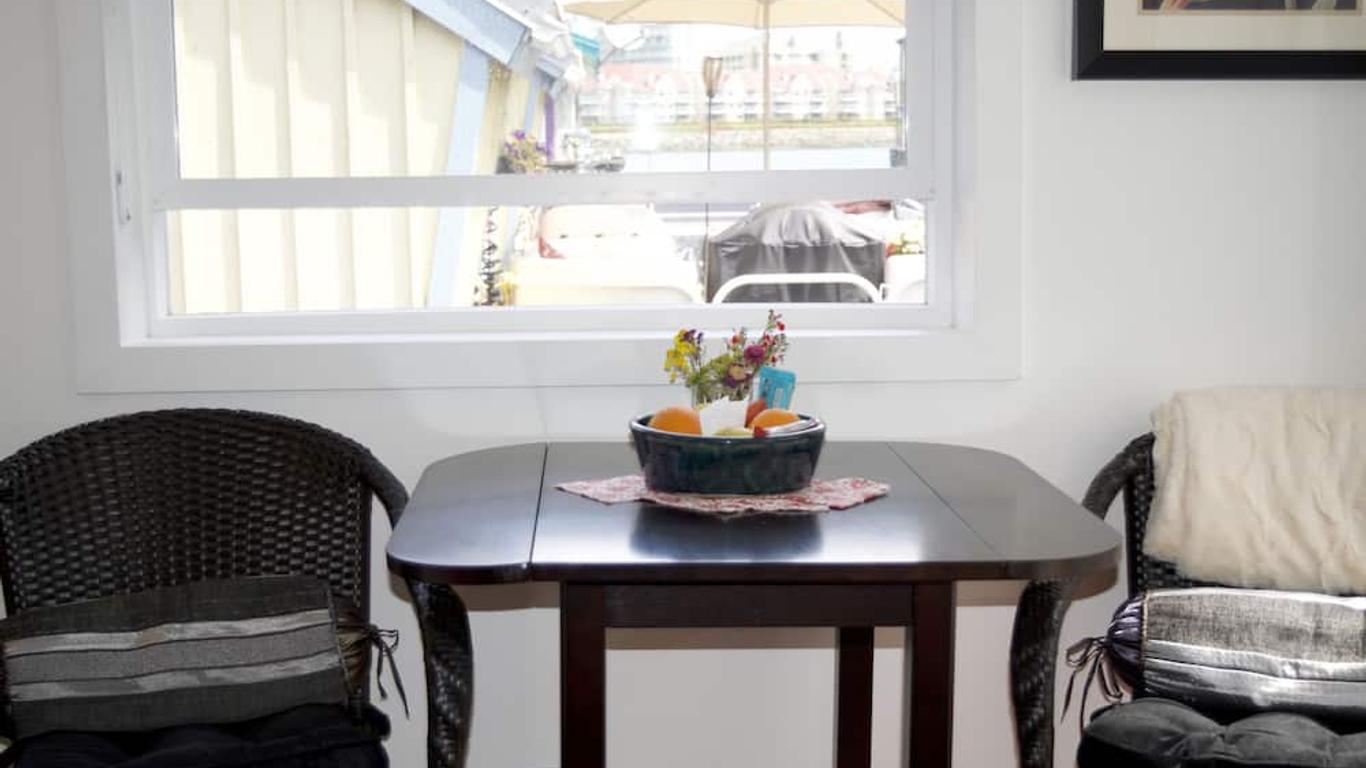 Fisherman's Wharf Bed & Breakfast