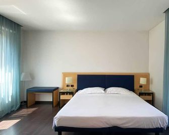 Luxury Rooms Padova Station - Padua - Bedroom