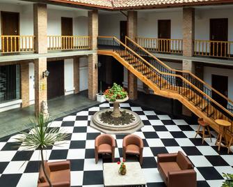 Hotel Campanario Del Mar - La Serena - Wohnzimmer