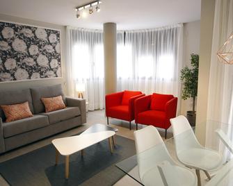 Apartamentos Real Lleida - Lérida - Sala de estar